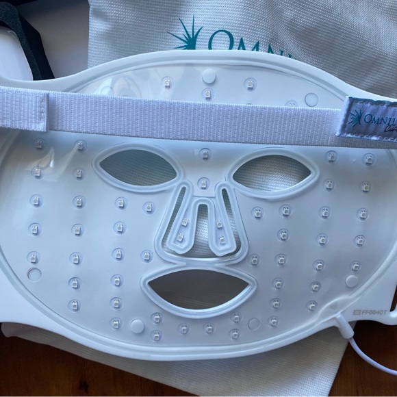 OMNILUX Contur Face Mask - Picture 3 of 7